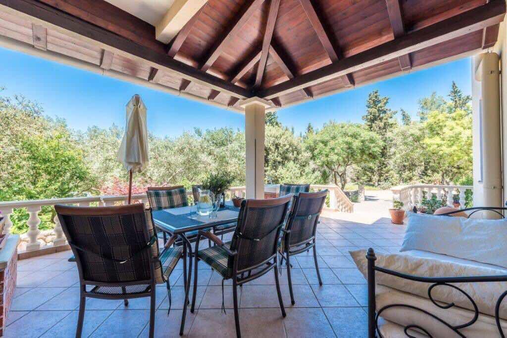 Apartments Rozelyn Углян Екстериор снимка